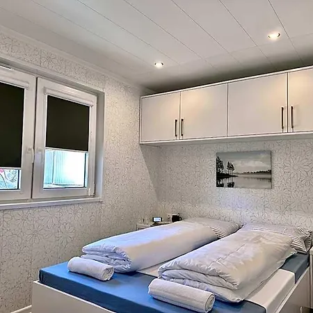 - Utne * Sarpsborg